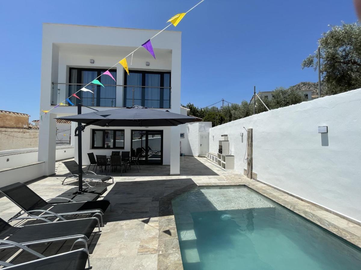 Villa La Fuente Mondron Bagian luar foto